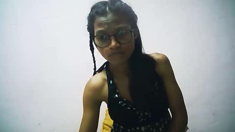 Snapshot of yalane chatting on 12-14-25, 05:51 yalane online show from 12-14-25, 05:51