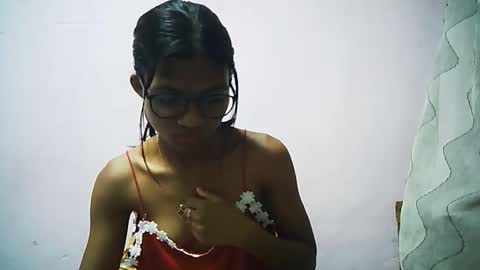 Snapshot of yalane chatting on 12-23-25, 05:49 yalane online show from 12-23-25, 05:49