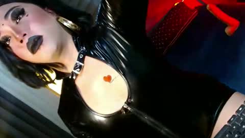 REYAN online show from 04-21-26, 02:04