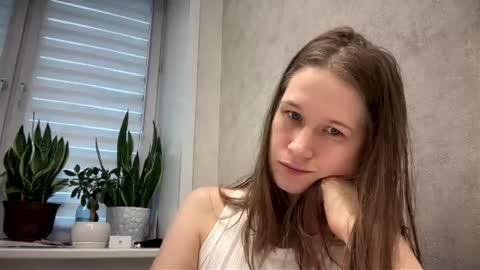 Yana  online show from 07-06-26, 09:39
