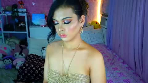 Snapshot of yang_audreylone chatting on 05-05-26, 02:08 YANG AUDREY LONE online show from 05-05-26, 02:08