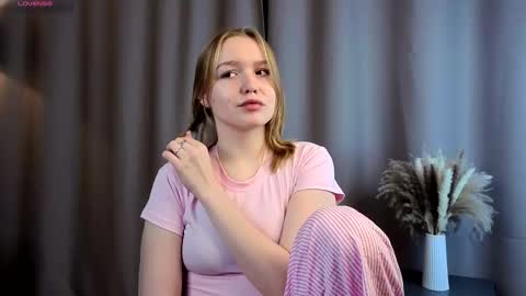 Snapshot of yangsperanza chatting on 10-09-25, 01:09 Kate online show from 10-09-25, 01:09