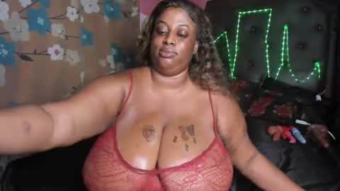 Snapshot of yani_69 chatting on 06-26-26, 05:45 yani 69 online show from 06-26-26, 05:45