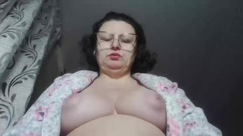 Snapshot of yanikka chatting on 02-08-25, 04:36 Anika online show from 02-08-25, 04:36