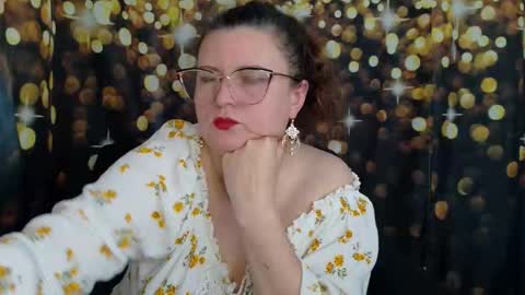 Snapshot of yanikka chatting on 11-25-25, 10:48 Anika online show from 11-25-25, 10:48