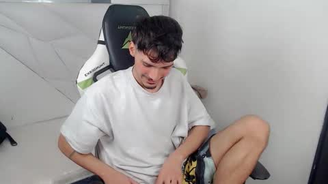 DANILO online show from 11-26-25, 04:24