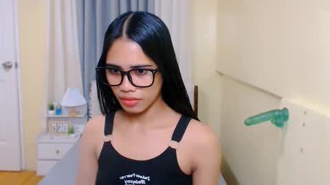 yanna online show from 12-19-25, 11:45