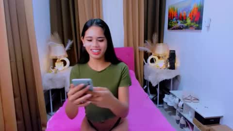 Snapshot of yanna_faulkerson chatting on 09-30-25, 08:03 Yanna online show from 09-30-25, 08:03