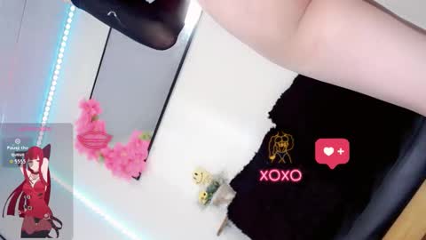 Yara online show from 12-22-25, 11:40