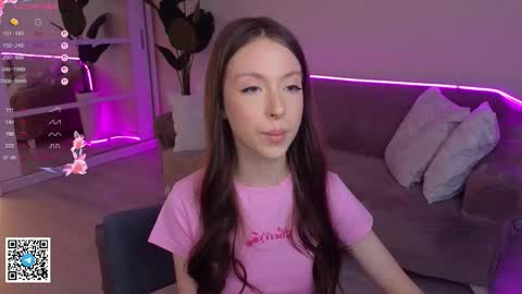 Yasmin online show from 12-14-25, 06:41