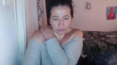Snapshot of yasmin_love85 chatting on 02-12-25, 06:51 yasmin_love85 online show from 02-12-25, 06:51