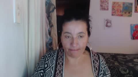 Snapshot of yasmin_love85 chatting on 03-03-25, 01:53 yasmin_love85 online show from 03-03-25, 01:53