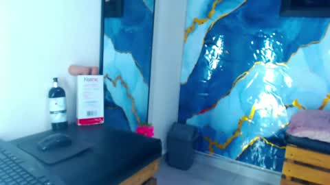 Yasmine online show from 07-12-26, 09:39