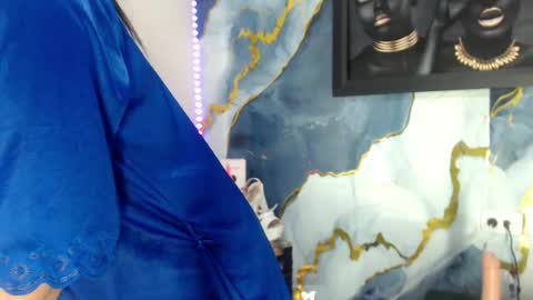 Yasmine online show from 07-18-26, 12:04
