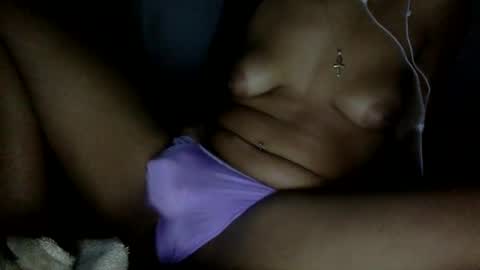 Yasmine Bank online show from 10-28-25, 06:50