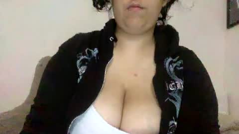 yasminebbyxx online show from 07-12-26, 01:29