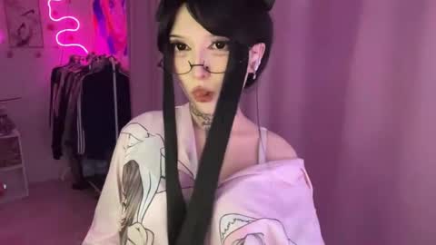 HolyLega online show from 05-12-26, 03:53