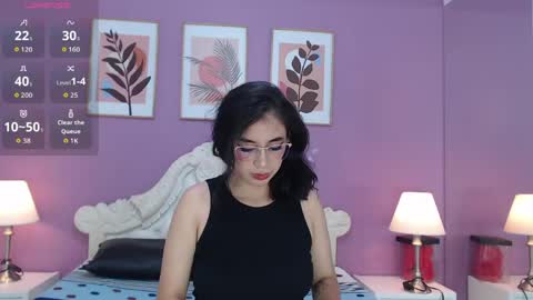 Yaya  online show from 05-17-26, 12:34