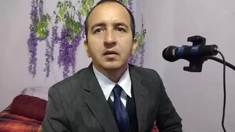 Snapshot of yazfore chatting on 09-18-25, 04:09 Hazzan online show from 09-18-25, 04:09