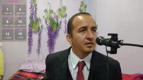Snapshot of yazfore chatting on 09-19-25, 05:35 Hazzan online show from 09-19-25, 05:35