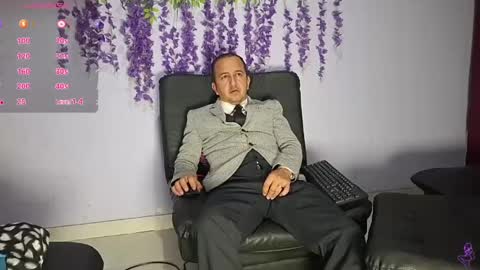 Snapshot of yazfore chatting on 06-05-26, 02:18 Hazzan online show from 06-05-26, 02:18