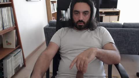 Snapshot of yeeaahoo chatting on 06-17-26, 12:18 yeeaahoo online show from 06-17-26, 12:18