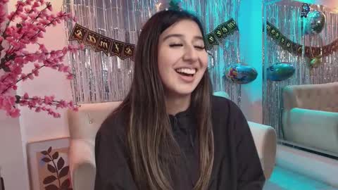 Yei  online show from 12-21-25, 03:52