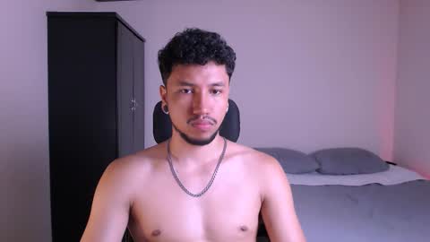 yeff online show from 09-28-25, 03:45