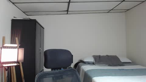 yeff online show from 01-10-26, 11:42