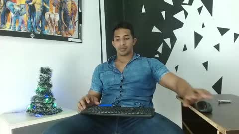 Yeiko Park23 online show from 12-30-24, 01:15