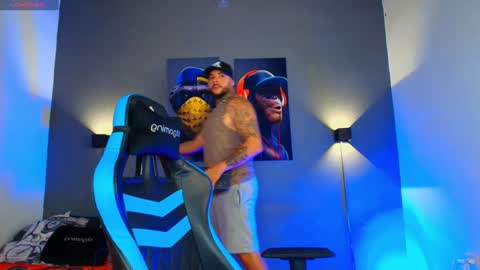 yeikoe1 online show from 01-14-25, 03:01