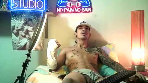 Snapshot of yeisoncastellanos1999 chatting on 01-09-26, 12:52 yeisoncastellanos1999 online show from 01-09-26, 12:52