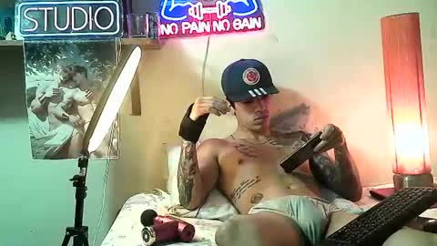 Snapshot of yeisoncastellanos1999 chatting on 02-17-26, 09:10 yeisoncastellanos1999 online show from 02-17-26, 09:10