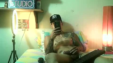 yeisoncastellanos1999 online show from 05-27-26, 04:37