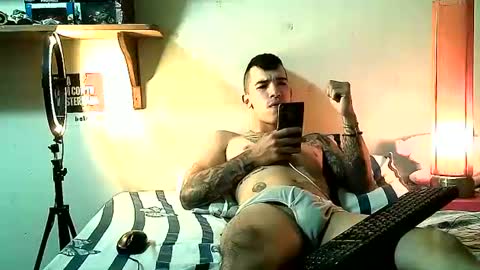 Snapshot of yeisoncastellanos1999 chatting on 07-25-26, 02:03 yeisoncastellanos1999 online show from 07-25-26, 02:03