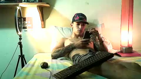 Snapshot of yeisoncastellanos1999 chatting on 07-30-26, 06:51 yeisoncastellanos1999 online show from 07-30-26, 06:51
