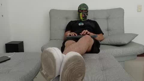 yeisongomezz online show from 07-06-26, 08:11