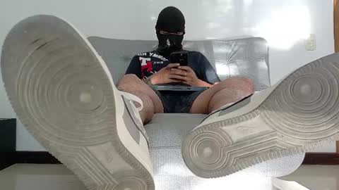yeisongomezz online show from 07-14-26, 10:04