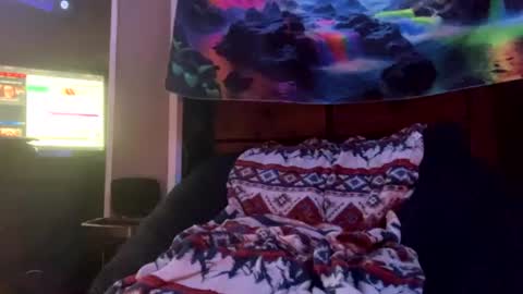 Snapshot of yelladaniella chatting on 07-13-26, 03:31 Ella Ts online show from 07-13-26, 03:31
