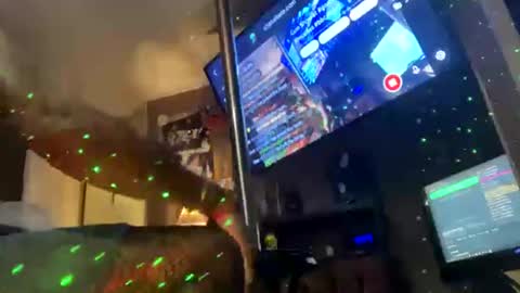 Snapshot of yelladaniella chatting on 07-20-26, 09:45 Ella Ts online show from 07-20-26, 09:45