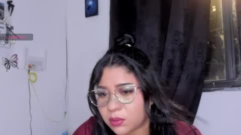 Snapshot of yelly_18 chatting on 06-30-26, 02:45 yelly online show from 06-30-26, 02:45