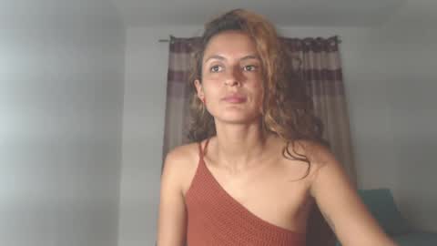 Snapshot of yemaya_28 chatting on 04-27-26, 04:32 Yemaya 28 online show from 04-27-26, 04:32