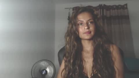 Snapshot of yemaya_28 chatting on 05-19-26, 05:36 Yemaya 28 online show from 05-19-26, 05:36