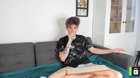 Yen online show from 11-08-25, 10:04