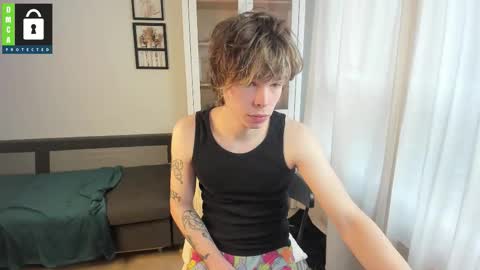 Snapshot of yen2025 chatting on 03-16-26, 07:45 Yen online show from 03-16-26, 07:45