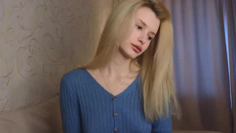 Snapshot of yennaone chatting on 03-04-26, 04:29 Yenna online show from 03-04-26, 04:29