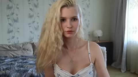 Yenna online show from 07-29-26, 02:15
