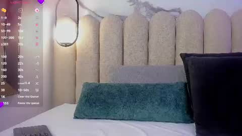 Snapshot of yennifer_01 chatting on 07-28-26, 02:13 yennifer_01 online show from 07-28-26, 02:13