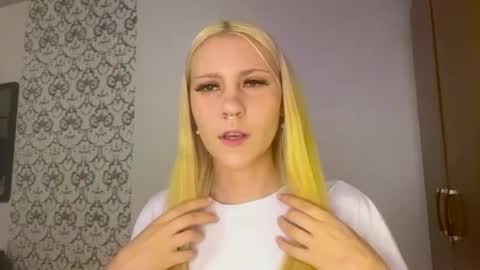Lana online show from 07-22-26, 05:27