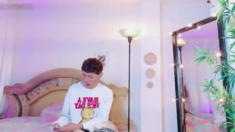 yeremmy_twink online show from 05-10-26, 04:12